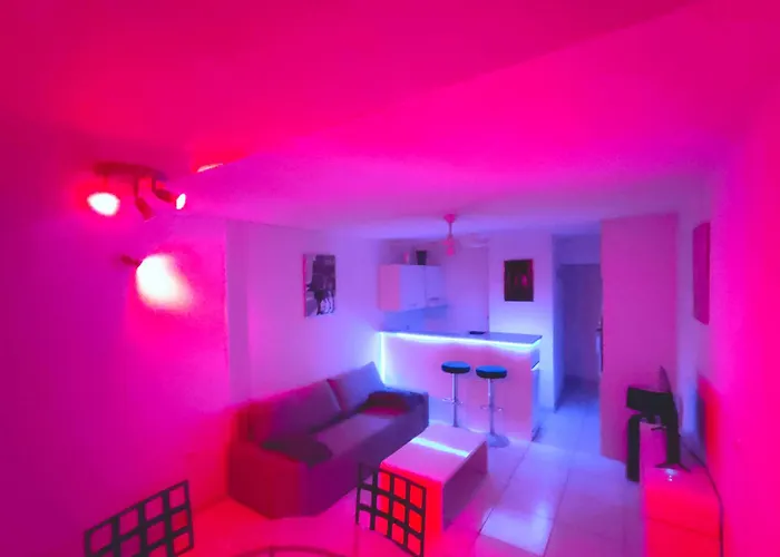 Cap D'agde Village Naturiste Port Nature Le Bb *